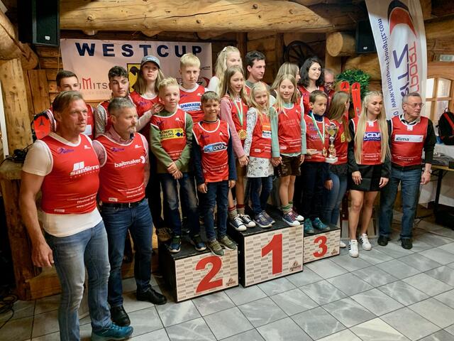 Alle Siegerinnen und Sieger im Westcup 2021/22 | Foto: Westcup