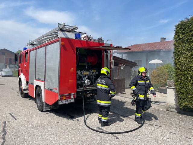 Drei Feuerwehren im Löscheinsatz in Oberndorf an der Melk | Foto: Doku NÖ