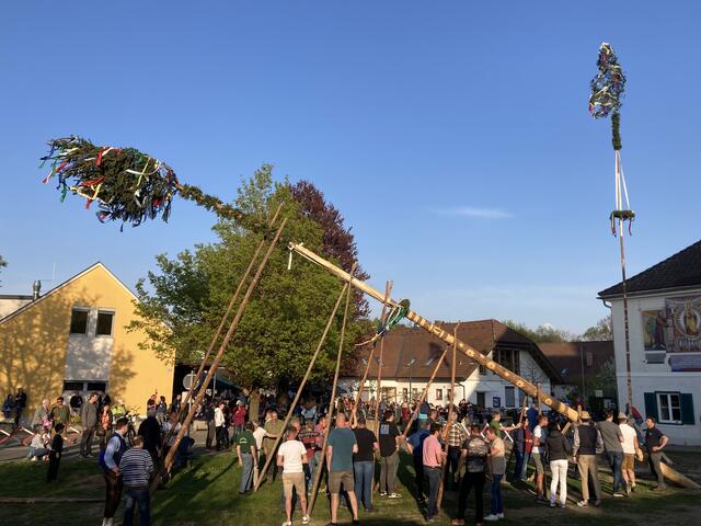 Man spürte bei dieser vom Bauernbund- und der jvp Fernitz-Mellach organisierten Veranstaltung, wie groß das Bedürfnis war, nach der intensiven Corona-Phase wieder etwas näher zusammenrücken zu dürfen und miteinander ausgiebig zu plaudern. 