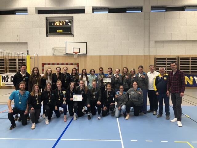Die Damen des St. Pöltner Volleyball Vereines erzielten den Cupsieg. | Foto: Robert Wunderl (NÖVV)