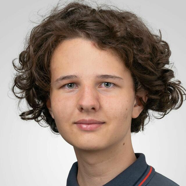 Jakob Ranzenhofer ist Lehrling bei Stiwa und nutzt den neuen Makerspace beruflich und privat.  | Foto: Stiwa