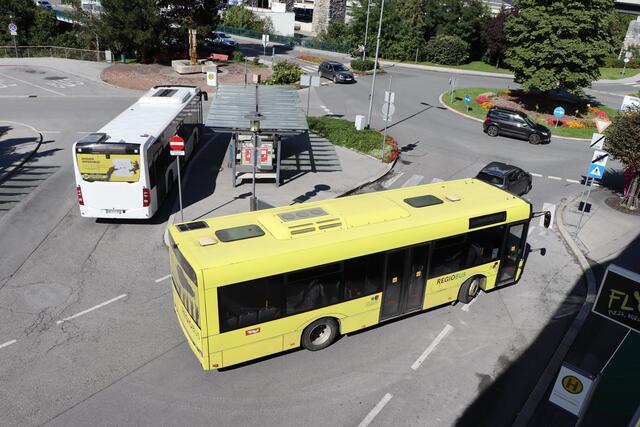 Neue Strukturierung und Anpassung der Randzeiten: Im Landecker Talkessel gibt es seit Anfang Mai im Stadtverkehr Änderungen.  | Foto: Othmar Kolp