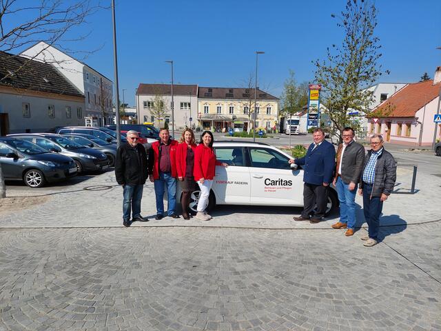 Johann Riedl, Karl Groiss, Petra Brandhuber, Michaela Ursu, Leopold Gruber-Doberer, Hans Jürgen Resl, Franz Maierhofer  | Foto: Caritas