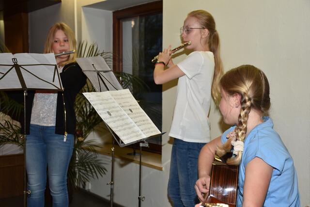 Der Musiker-Abend der Marktmusik Pabneukirchen stand ganz im Zeichen von Ehrungen, Auszeicnungen und der Nachwuchs-Musiker.  | Foto: Zinterhof