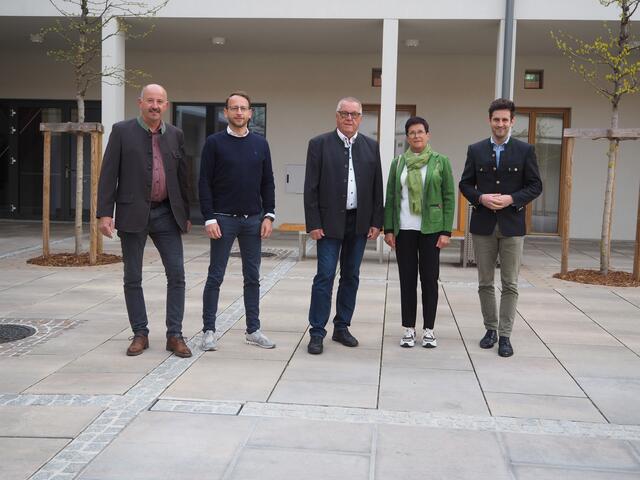 Ortsparteiobmann Bgm. Rupert Fleischhacker, Stellvertreter Vizebgm. Stefan Wilhelm, Carl Rappold, Andrea Alkier und LAbg. Lukas Schnitzer (v.l.). | Foto: WW