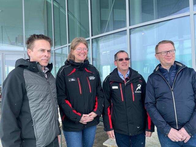 Damian Zenklusen, Beate Rubatscher, Franz Wackernell und Michael Leithinger freuen sich auf den neuen Gletscherexpress. | Foto: Perktold