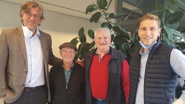 Emidio Aniballi (2.v. r.) mit den Obmännern und Kellermeistern in Girlan). | Foto: Weinfreunde zu Steyr