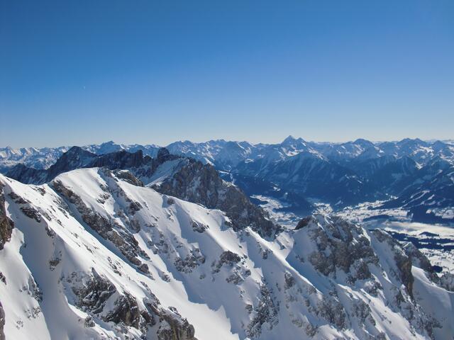 Der Dachstein hat nicht nur im Winter einiges für seine Besucher:innen zu bieten. | Foto: Bernd Wesely