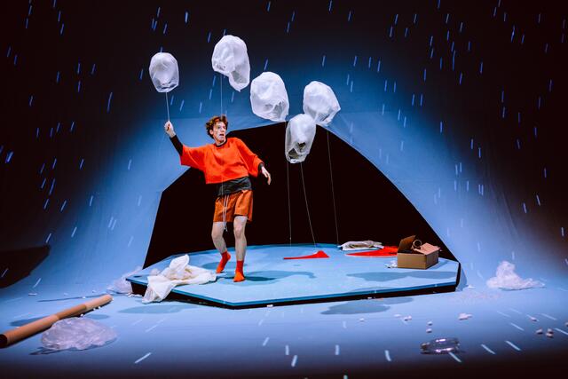 Christoph Steiner schlüpft in die Rolle des vielleicht bekanntesten "Inselforschers" der Literaturgeschichte. | Foto: Stella