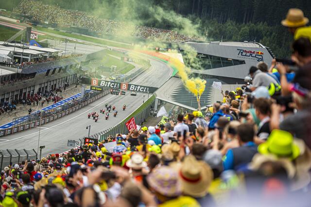 Der Red Bull Ring in Spielberg ist ein beliebtes Ausflugsziel für Motorsportbegeisterte. | Foto: Red Bull Content Pool