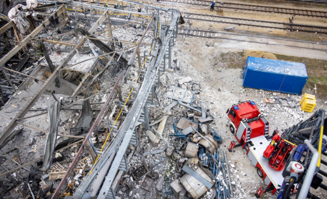 Bedienstete des LKA NÖ führten gemeinsam mit Bediensteten des BKA die Ursachenermittlungen vor Ort durch. | Foto: Feuerwehr Krems, Gernot Rohrhofer