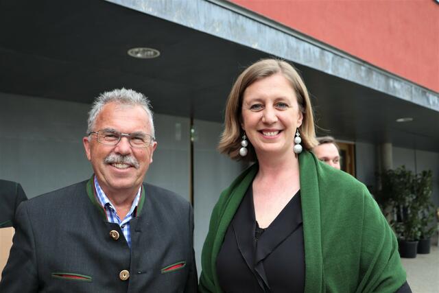 BH a.D. Burkhard Thierrichter und LR Barbara Eibinger-Miedl | Foto: Edith Ertl