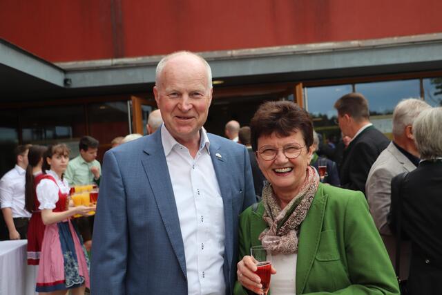 Bgm. Bernhard Liebmann/Laßnitzhöhe und Brodingbergs Bgm. a.D. Burgi Schneider | Foto: Edith Ertl