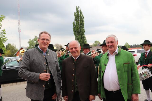Hitzendorfs Bgm. Andreas Spari, Bernd Prettenthaler und Bgm. a.D. Franz Stampler/Großstübing | Foto: Edith Ertl
