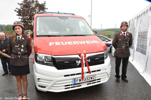 Das neue Mannschaftstransportfahrzeug mit Allrad (MTFA) der FF Pressguts | Foto: Gerald Dreisiebner