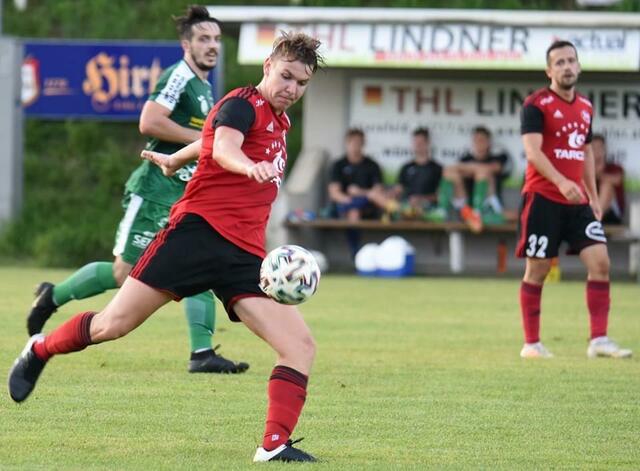 Der St. Jakober Florian Schaller hat sich unter Trainer Alexander Suppantschitsch zu einen Führungsspieler entwickelt.  | Foto: Dokter/KK