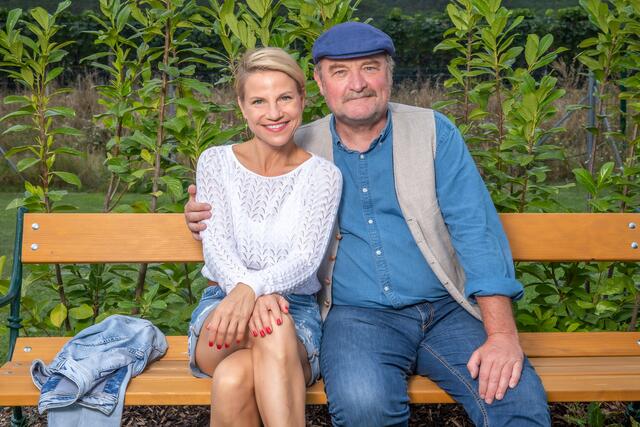 "Arthur &amp; Claire", eine Komödie über zwei Selbstmordkandidaten, spielen Kristina Sprenger und Ferry Öllinger am Samstag, dem 14. Mai, im Kulturzentrum Güssing. | Foto: Monika Fellner