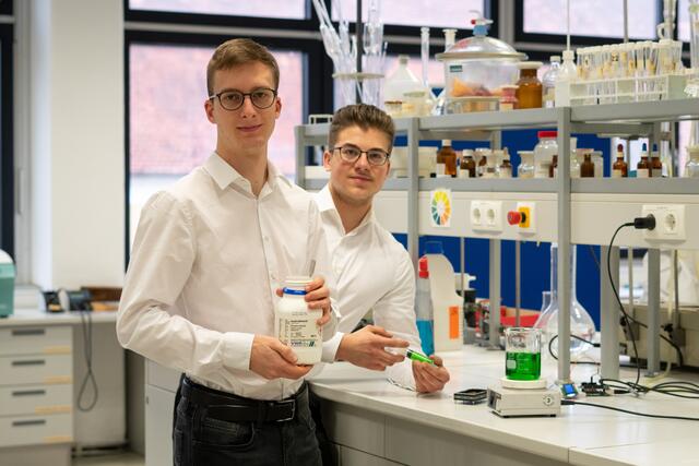 v.l. Schulz, Schmidt