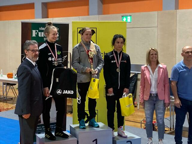 Sophie Tatzer (2. v. l.) eroberte für Söding die einzige Silbermedaille. | Foto: Cescutti