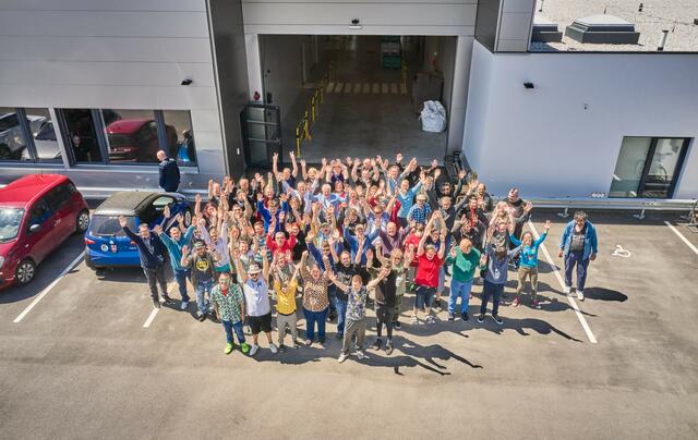 Das neue Gebäude der Caritas-Recycling Werkstätte in Pöchlarn wurde offiziell – im Beisein vieler Leute – eröffnet. | Foto: Franz Gleiß