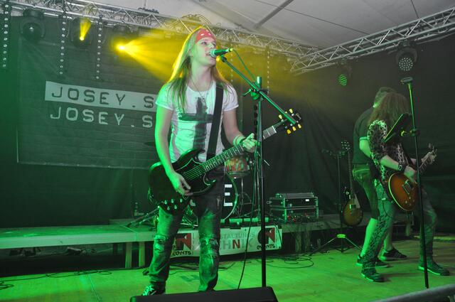 josey.s.eggs traten zuletzt 2019 bei der Beach Party auf. Heuer rockt die Band endlich wieder das Festzelt.