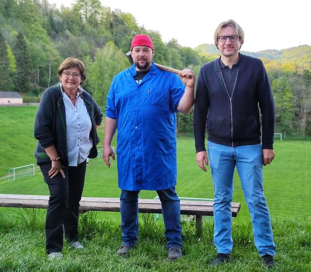 Johannes Ulrich (r.) holt den Petutschnig Hons nach Gössendorf.