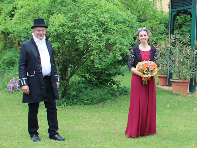 "Bourbone" Martin Preineder, hier mit Organistin Ines Schüttengruber, die am 14. im Lilienhof gastiert. | Foto: Marktgemeinde Lanzenkirchen