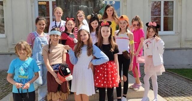 "Kindheitshelden": Die Schüler schlüpften in verschiedene Rollen.