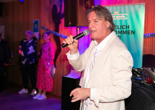 Vollblutmusiker und Livegast auf der Party – Schlagersänger Werner West | Foto: angelolair