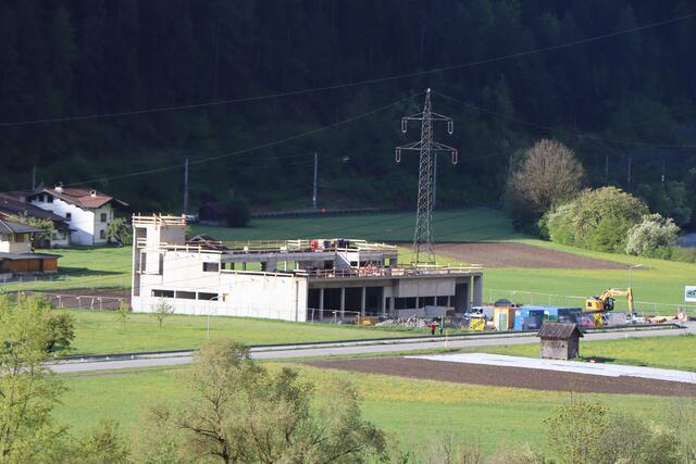 Modernes Blaulichtzentrum in Schönwies: Errichtet wird das Gebäude von der Neuen Heimat Tirol. | Foto: Othmar Kolp