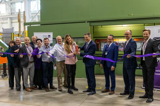 Der Eröffnungsfeier wohnten neben Mitgliedern der Familie Welser und Mitarbeitern verschiedenster Standorte auch Vertreter aus Politik und Wirtschaft sowie lokaler Bildungseinrichtungen bei. | Foto: Welser Profile