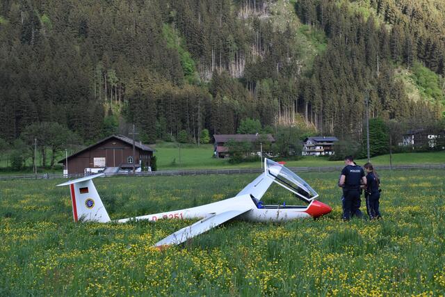 Der Segelflieger musste in der Gemeinde Mayrhofen notlanden.  | Foto: ZOOM-Tirol