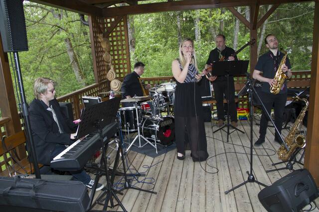 Musikalisch umrahmt wurde der Abend von "The Weys' Guys".