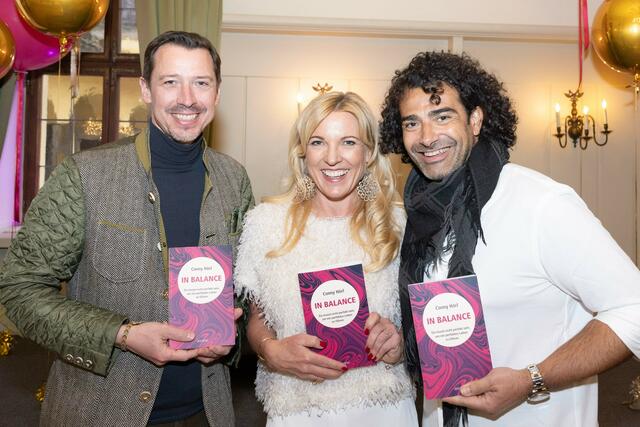 Conny Hörl hat wieder ein Buch geschrieben. Tipps dafür, wie man es schafft, alle Herausforderungen zu meistern und dabei in Balance zu bleiben, gibt es im neuen Buch der Salzburgerin.  | Foto: wildbild/Günter Freund