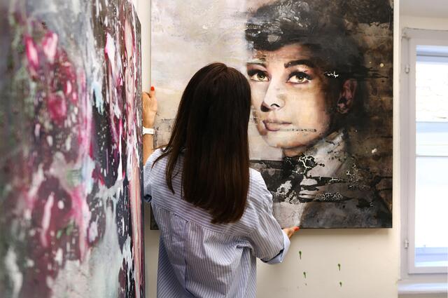 Marion Rauter Bildende Kunst im Bezirk: Marion Rauter stellt in der Stadtgalerie aus ...