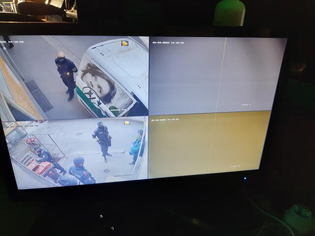 So mancher Betreiber der illegalen Glücksspiellokalen sah die Polizei mittels Überwachungssystem kommen.  | Foto: BMF/Finanzpolizei