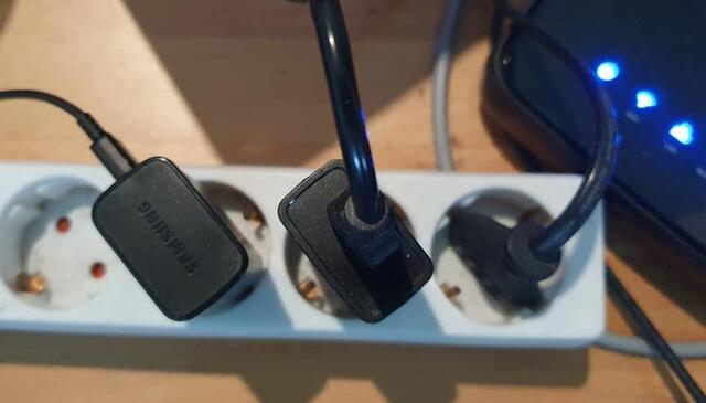 Die zuletzt massiv gestiegenen Energiepreise stellen für viele Menschen im Land zunehmend eine finanzielle Bedrohung dar.