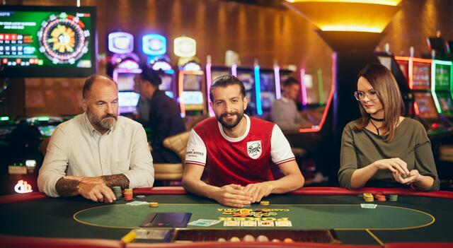 Beim Casino Cup spielen die Fußballer in den österreichischen Casinos gegeneinander.
  | Foto: Casinos Austria