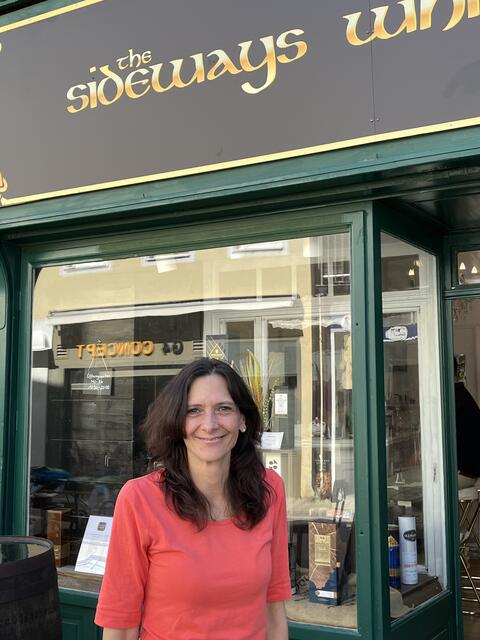 Carmen Maringer-Martinek, Baden
Ich würde gerne Kenue Reaves treffen. Er ist ein toller, charismatischer Schauspieler, ernsthaft sozial und wirklich hilfsbereit.