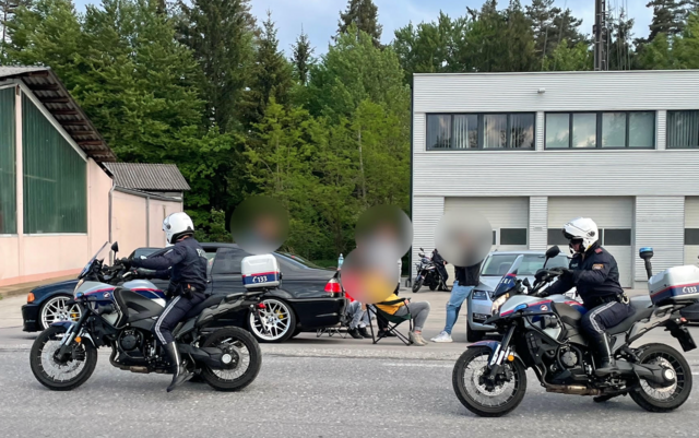 Die Motorradpolizei unterwegs zum nächsten Fall. | Foto: MeinBezirk.at