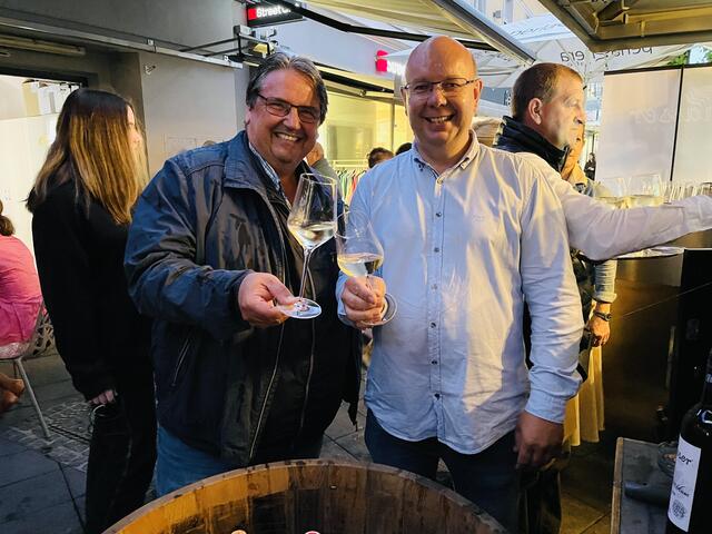 Auch NAbg. Josef Muchitsch gönnt sich nach einer langen Arbeitswoche das Shopping- und Weinerlebnis in seiner Heimatstadt Leibnitz. | Foto: Brigitte Gady