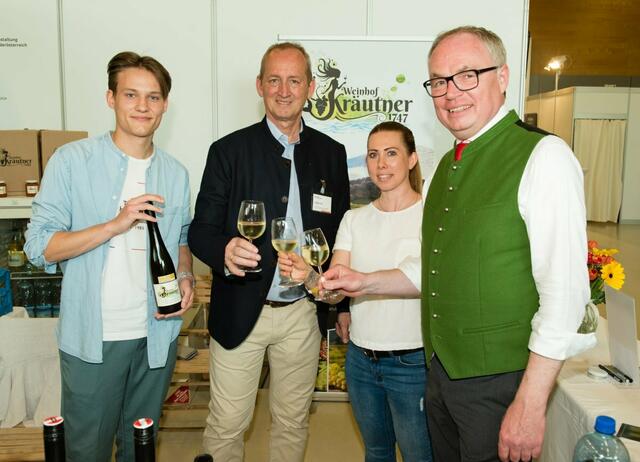 Ein Prosit auf das gelungene "Messe-Duo" in Wieselburg | Foto: Messe Wieselburg