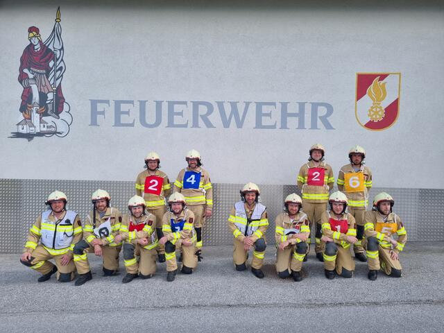 Die erfolgreiche Gruppe der Feuerwehr Grinzens durfte das Leistungsabzeichen in Gold entgegennehmen. | Foto: FF Grinzens