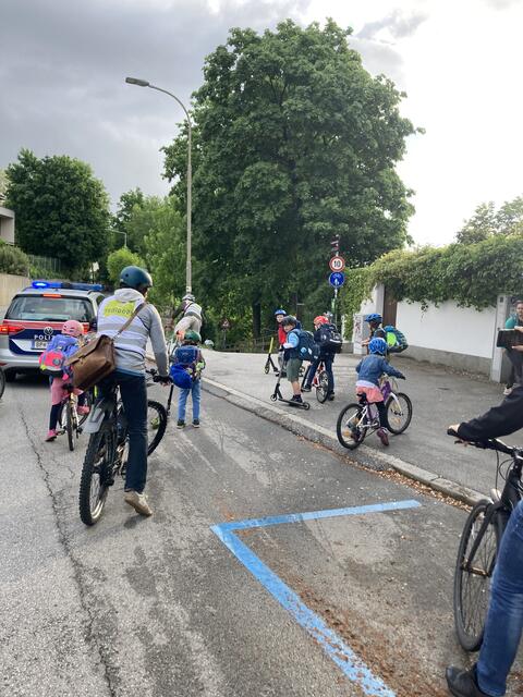 Sicherer Schulweg auch für Radl- und Roller-Kids | Foto: PFF