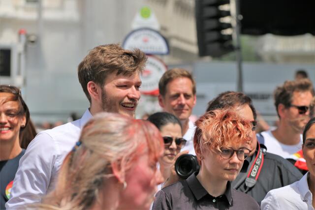 Wiener Regenbogenparade