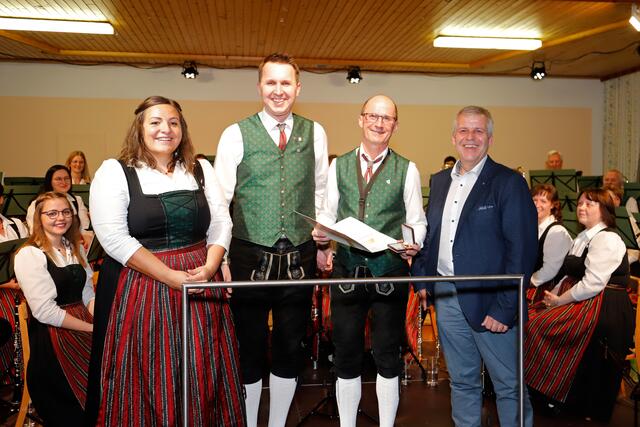Daniela Rauber, Stefan Unterberger, Manfred Spindler, Roland Fellner, Bezirksobmann | Foto: MV Geiersberg/privat
