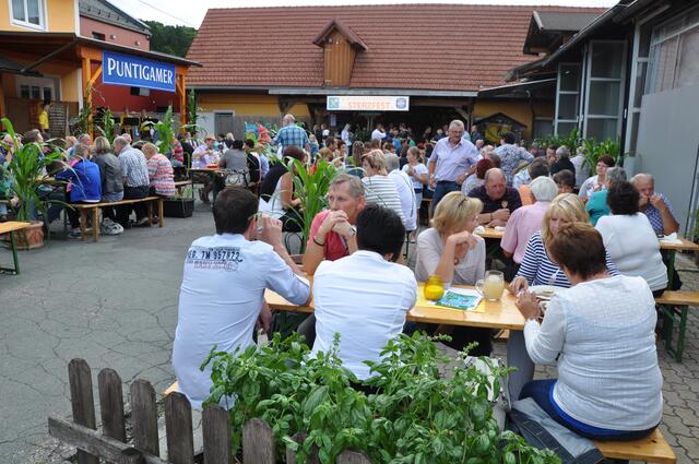 Das Sterzfest lockt im Sommer stets zahlreiche Besucher:innen nach Wettmannstätten.  | Foto: Jos