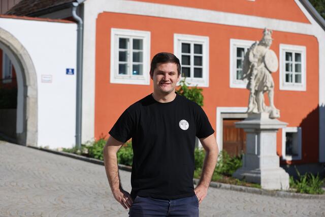 Groundhopping aus Leidenschaft: Mehr als 200 Plätze hat Schmid in der Tasche. | Foto: Reischl (alle)