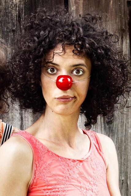 Momo Beck bringt ihren Kofferzirkus mit | Foto: TaS