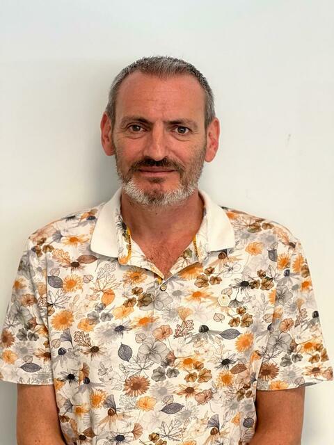 Vorturner Helmut Karllinger will seine Sportbegeisterung an den Turnnachwuchs weitergeben. | Foto: Karllinger